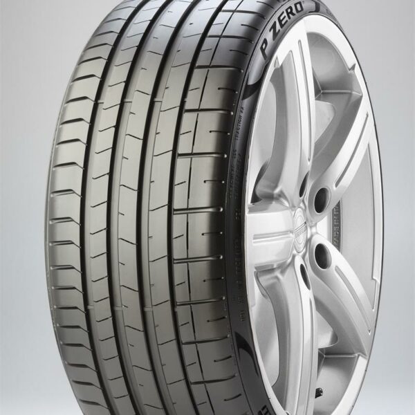 25540R18 99Y Pirelli P ZERO XL S.C Kesarenkaat 831 1