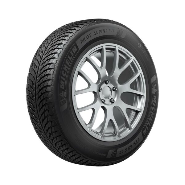 23555R20 105V Michelin Pilot Alpin 5 SUV XL Kitkarenkaat 54378 1