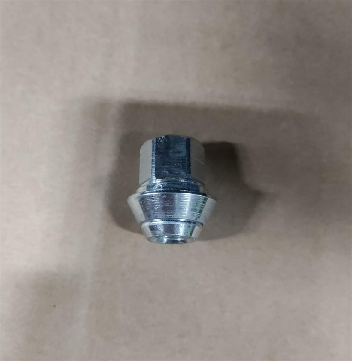 Mutteri 12x15x31 60° Av19 FordVolvo ei irtonaista peltihattua irtokartio Tarvikkeet 83667 1 1 Mutteri 12x15x31 60° Av19 FordVolvo ei irtonaista peltihattua irtokartio Tarvikkeet 83667 1 1