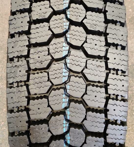 315/70R22.5 KA PINNOITETTU NE2+ SIS. 1 MICHELIN RUNKO XL DRIVE