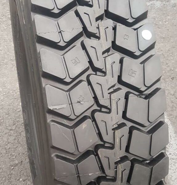 315/80R22.5 KA PINNOITETTU P31 SIS. 1 GOOYEAR RUNKO XL DRIVE