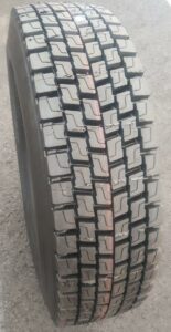 31560R22.5 KA PINNOITETTU P48 SIS. 1 MICHELIN RUNKO XL DRIVE KA pinnoitetut 10841 1