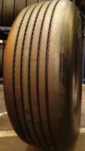 38565R22.5 KA PINNOITETTU P16 SIS. 1 RUNKO XL TRAILER KA pinnoitetut 137433 1